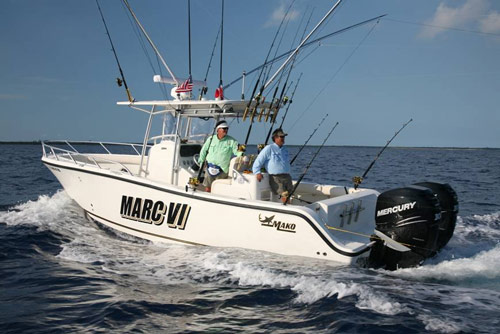 Poveromo and Vernon on the troll off Cape Eleuthera